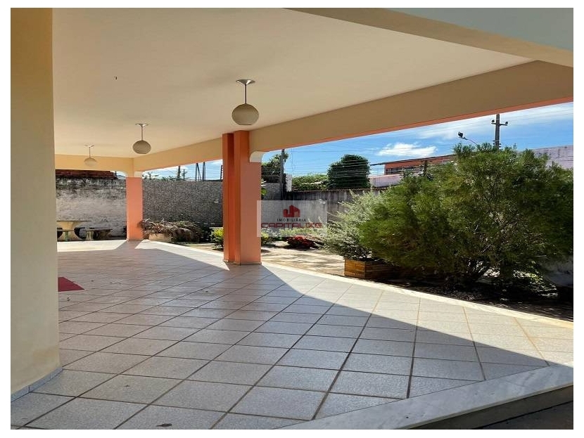 Casa com 3 suÃ­tes, sendo 1 suÃ­te master, sala de estar co hall de circulaÃ§Ã£o — foto 6