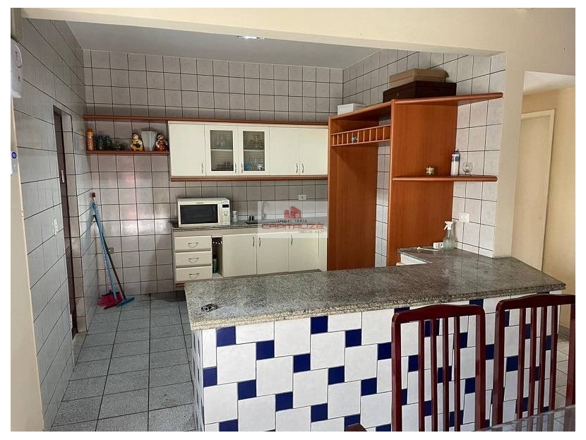 Casa com 3 suÃ­tes, sendo 1 suÃ­te master, sala de estar co hall de circulaÃ§Ã£o — foto 2