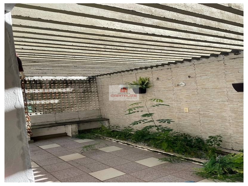 Casa com 3 suÃ­tes, sendo 1 suÃ­te master, sala de estar co hall de circulaÃ§Ã£o — foto 5